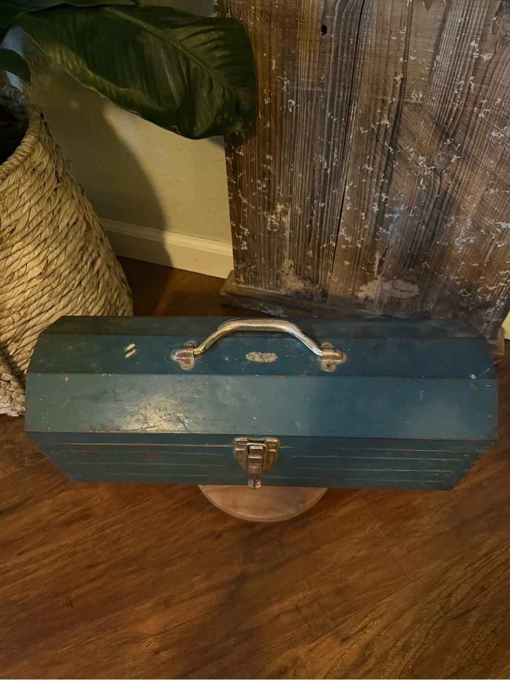 Vintage Metal Toolbox in Teal Blue With Tray